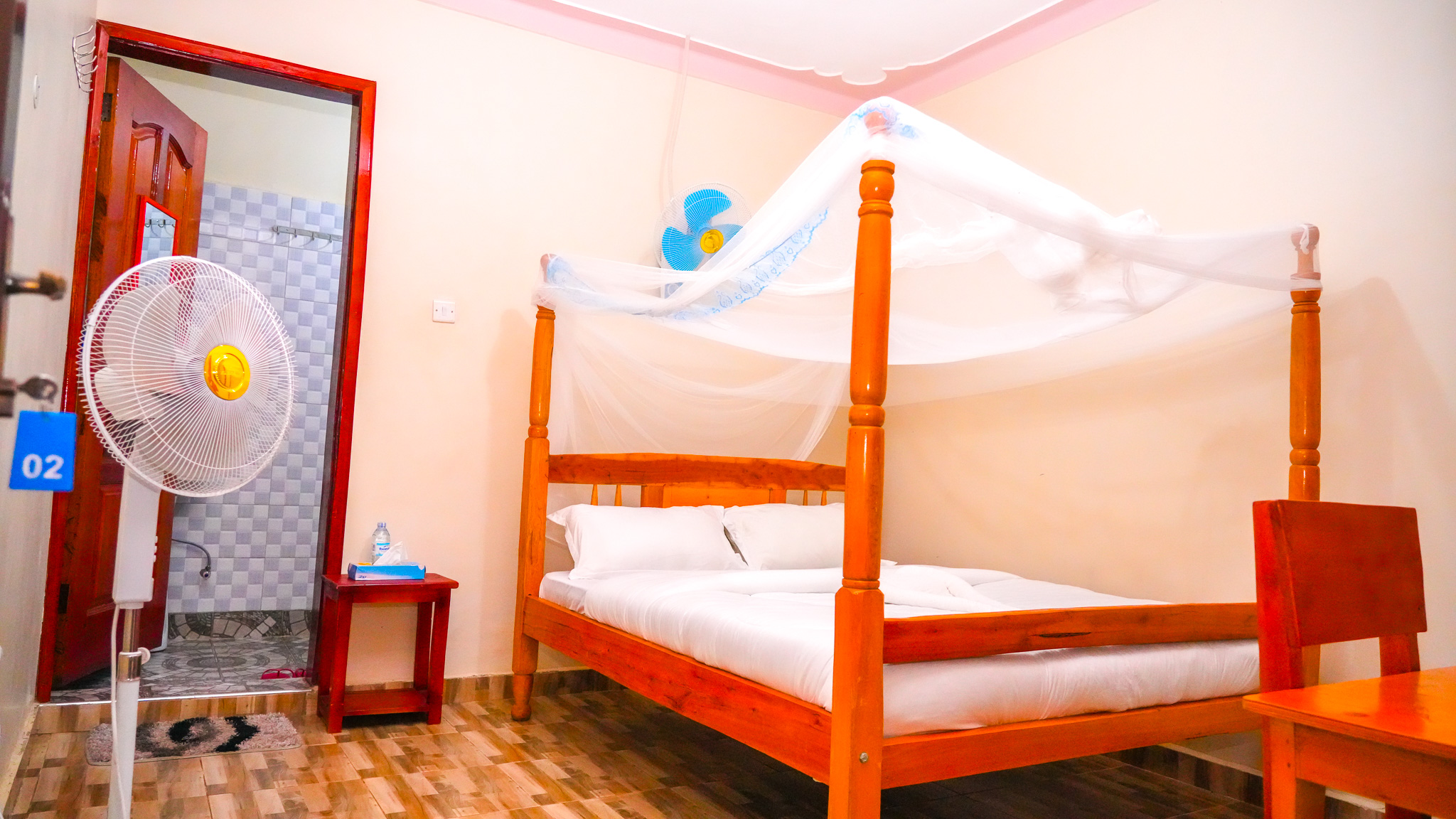 Amaco Country Hotel Pakwach- Accommodation